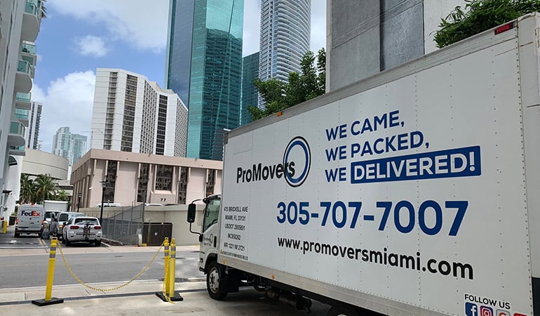 Pro Movers Miami truck.
